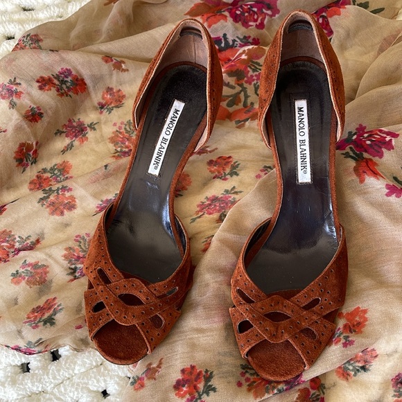 Escarpins Manolo Blahnik ASTUTADO - Cuir Marron - Talon Aiguille Haut - Italie - Taille 38.5